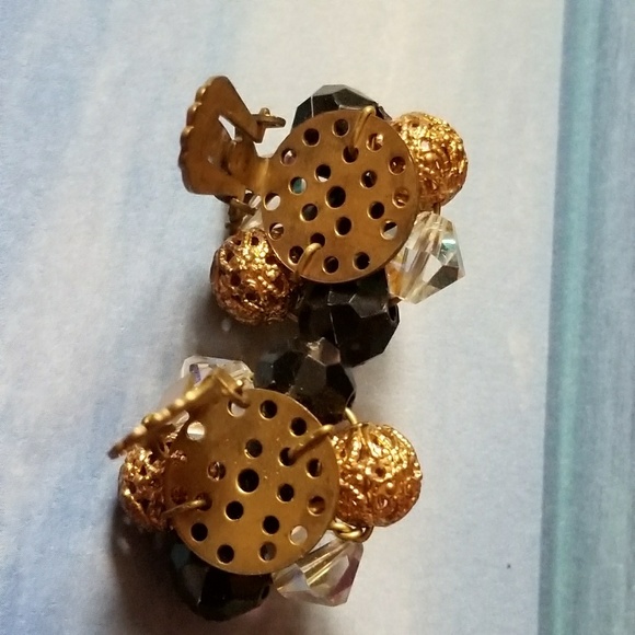Vintage black bead cluster earrings clip back gold clipon - Picture 7 of 7